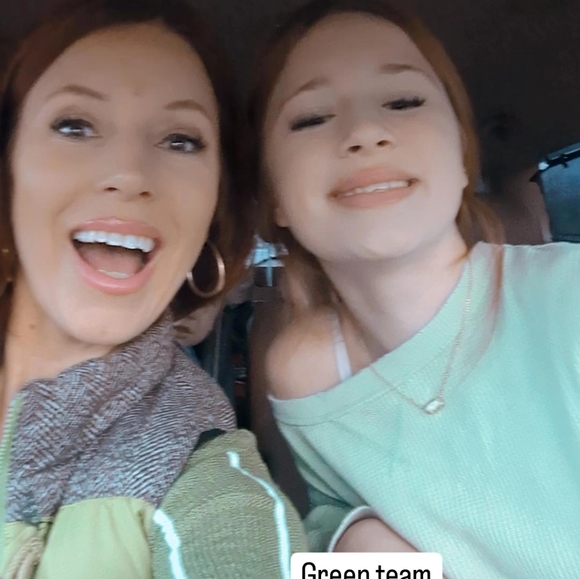 Meet your Posher, Mary - Picture 4 of 4